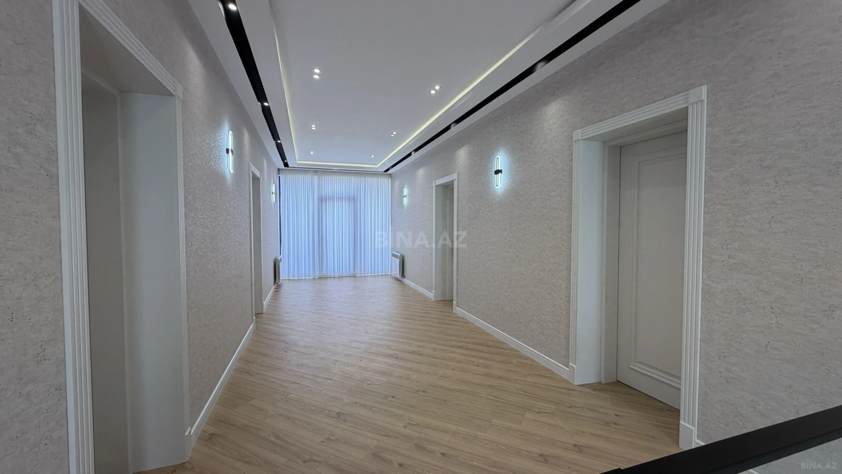 Satılır 6 otaqlı həyət evi 350 m²