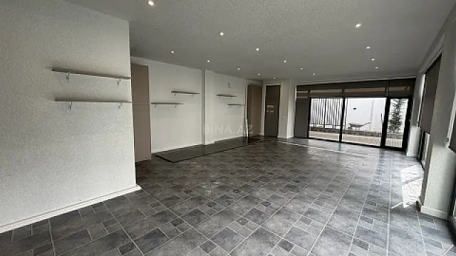 Satılır 6 otaqlı həyət evi 350 m²