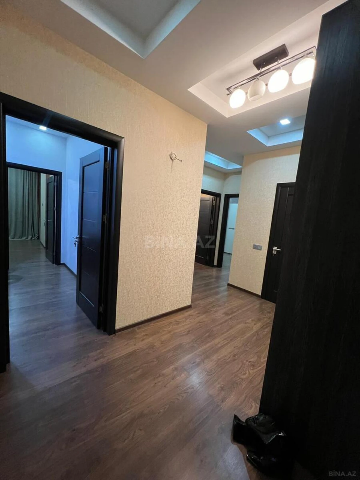 Kirayə verilir 3 otaqlı mənzil 97 m²