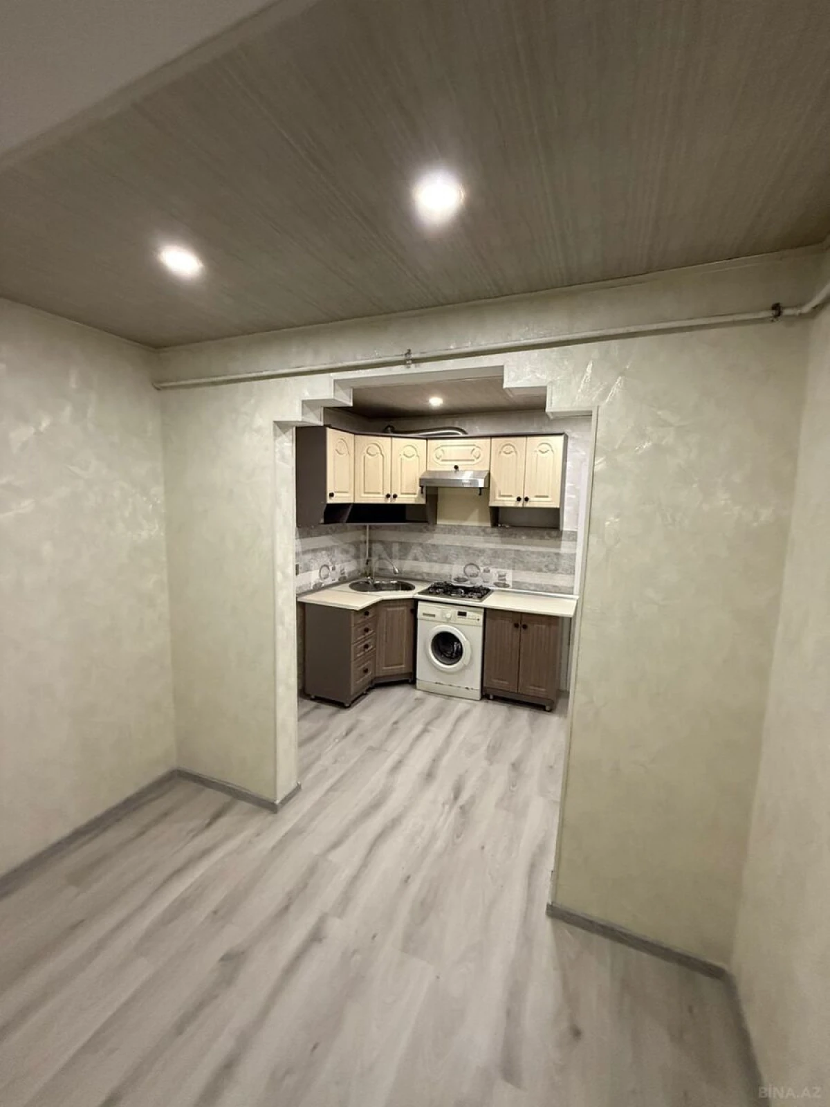 Satılır 2 otaqlı mənzil 60 m²