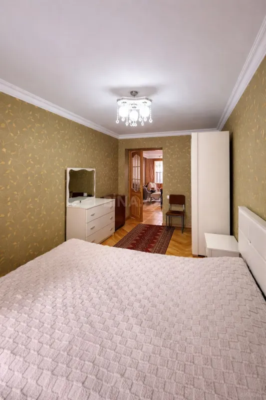 Kirayə verilir 2 otaqlı mənzil 65 m²