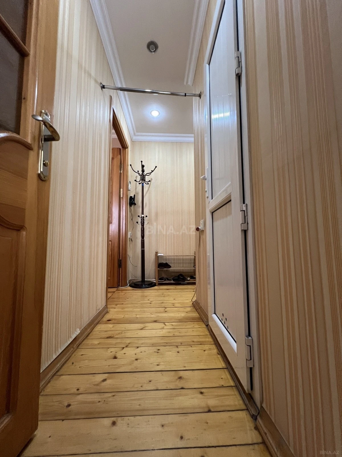 Kirayə verilir 2 otaqlı mənzil 65 m²