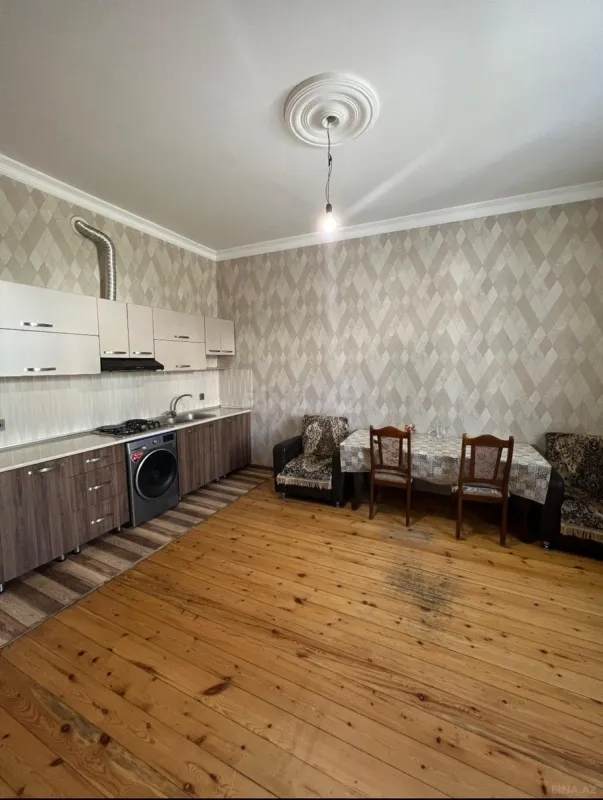 Satılır 5 otaqlı həyət evi 190 m²