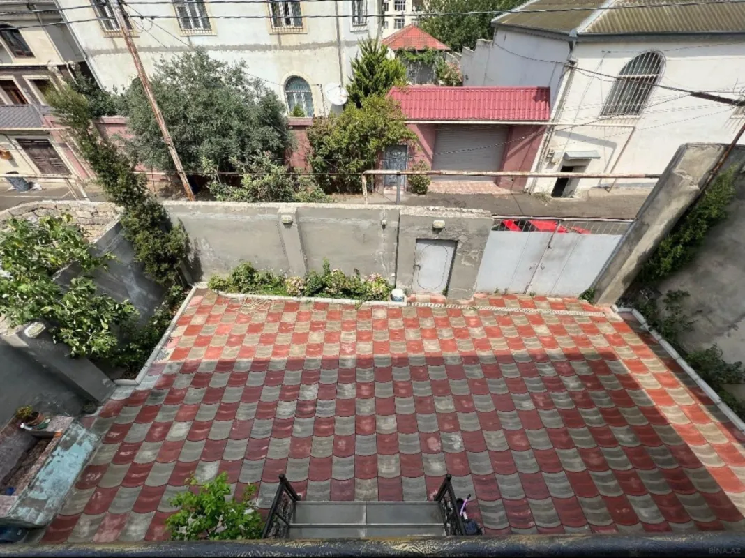 Satılır 5 otaqlı həyət evi 190 m²