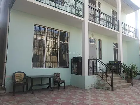 Satılır 5 otaqlı həyət evi 190 m²