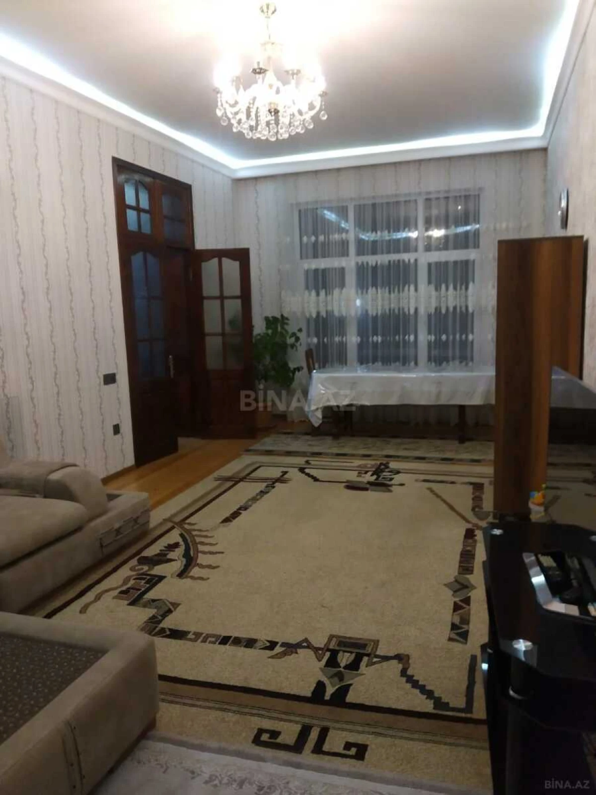Satılır 5 otaqlı həyət evi 190 m²