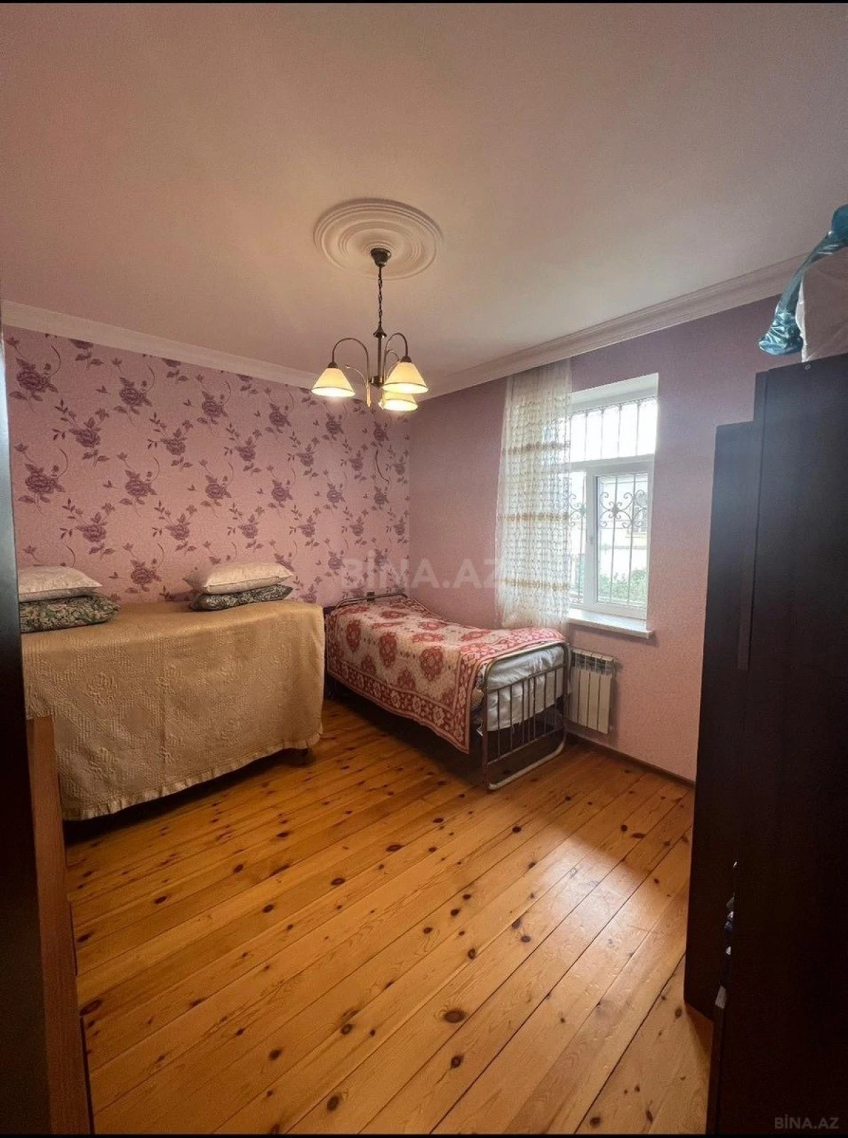 Satılır 5 otaqlı həyət evi 190 m²