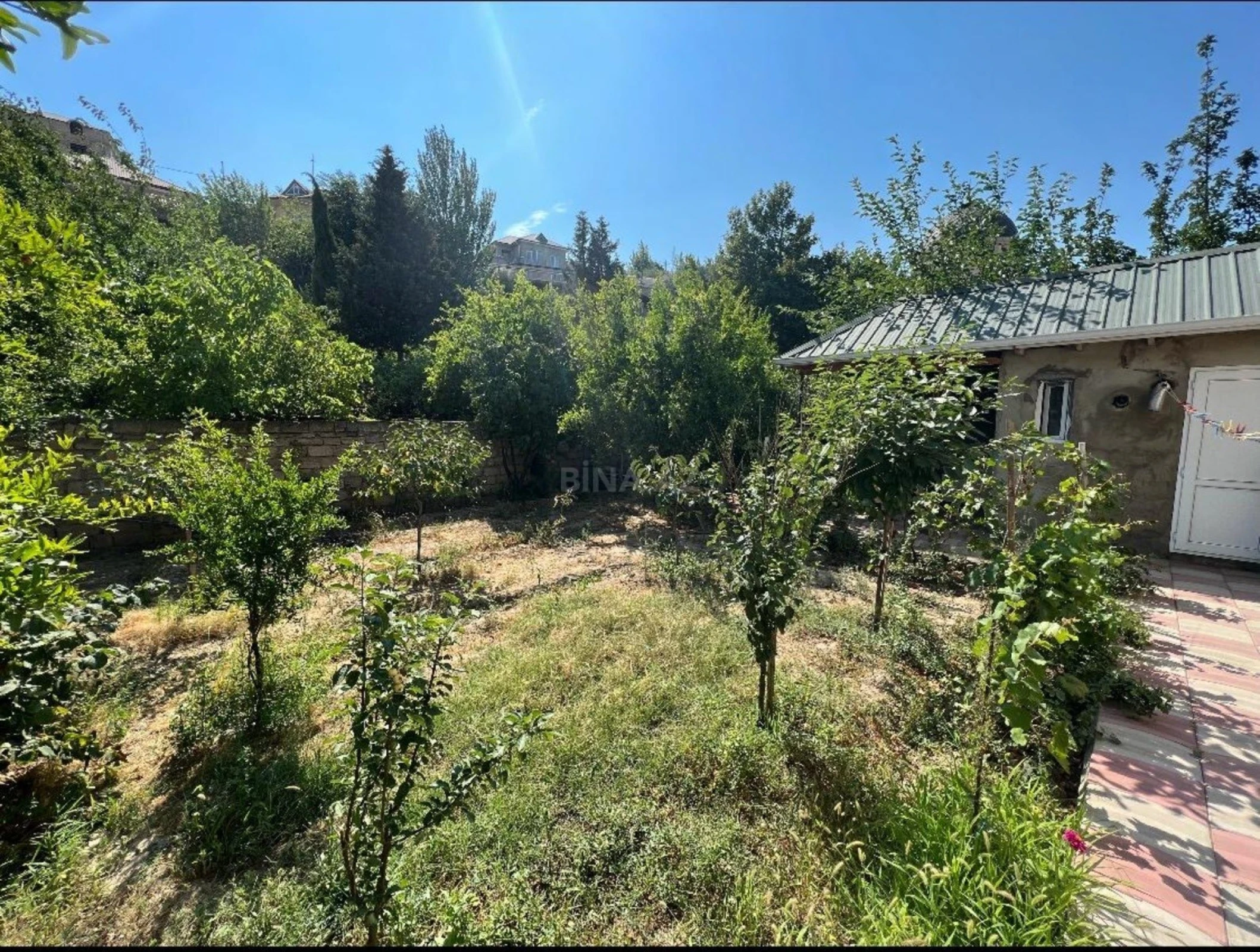 Satılır 5 otaqlı həyət evi 190 m²