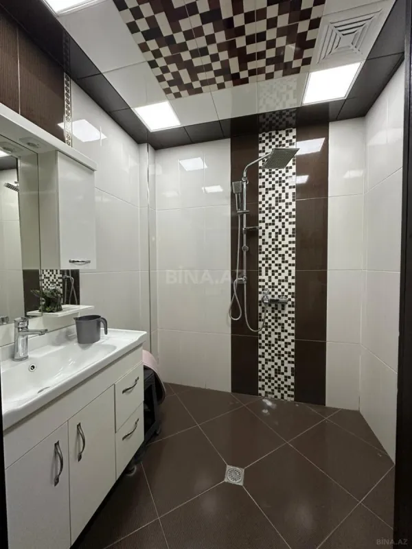 Satılır 3 otaqlı mənzil 125 m²