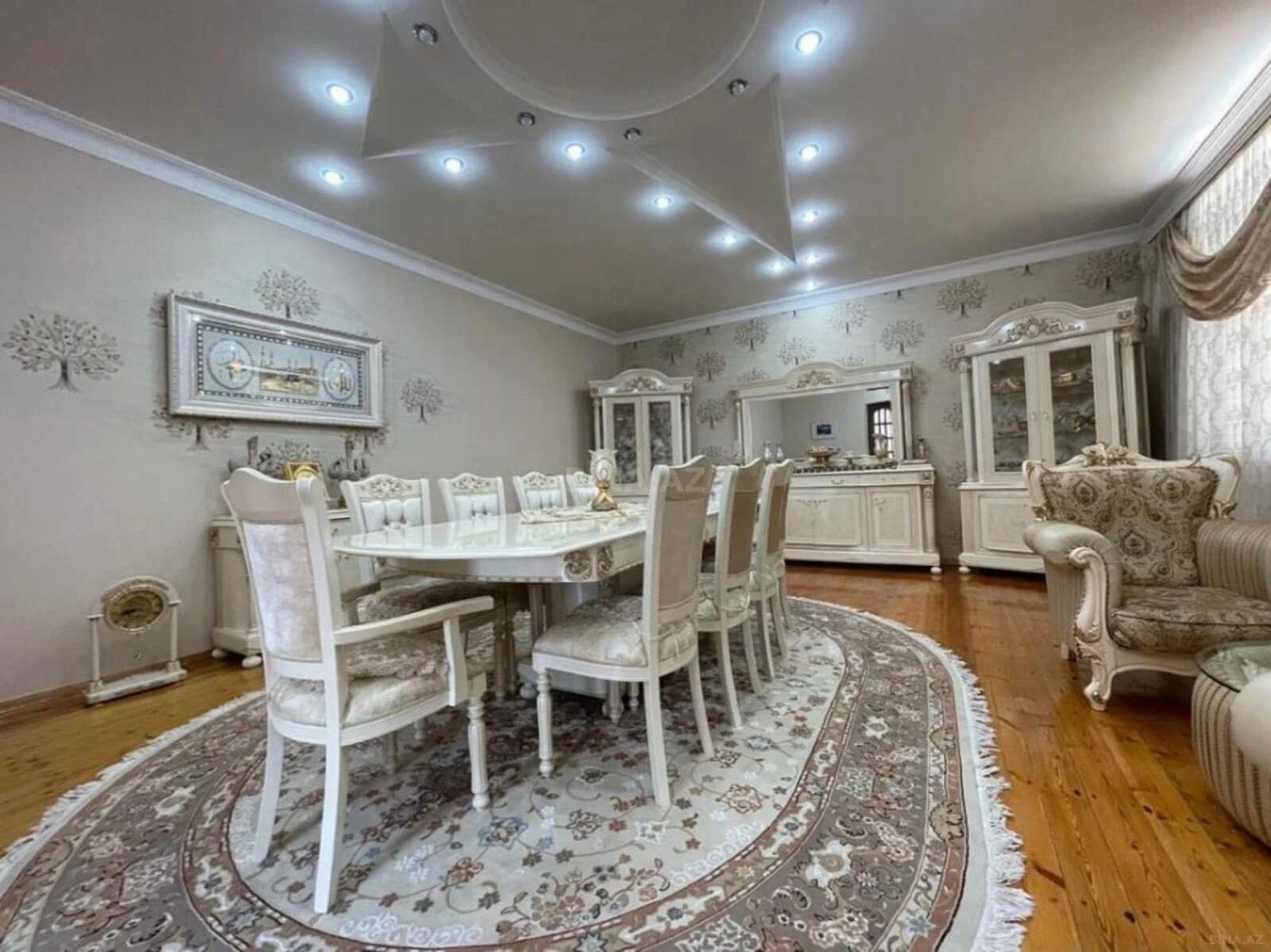 Satılır 7 otaqlı həyət evi 400 m²