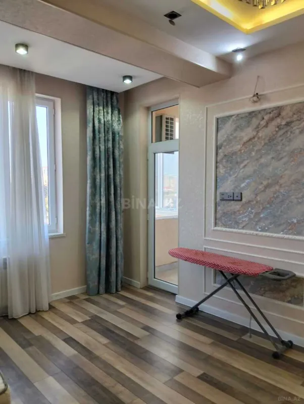 Kirayə verilir 3 otaqlı mənzil 90 m²