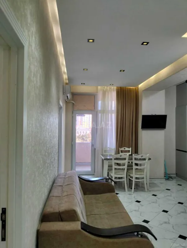 Kirayə verilir 3 otaqlı mənzil 90 m²