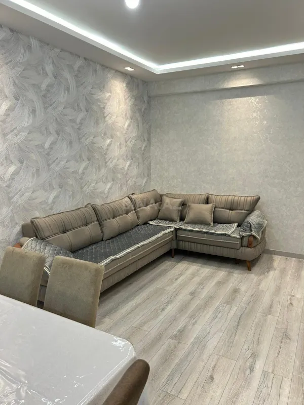Kirayə verilir 3 otaqlı mənzil 105 m²