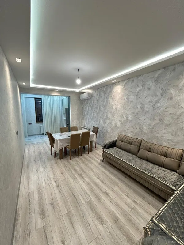 Kirayə verilir 3 otaqlı mənzil 105 m²
