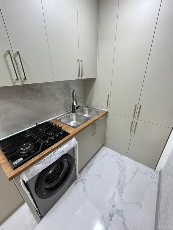 Kirayə verilir 3 otaqlı mənzil 105 m²