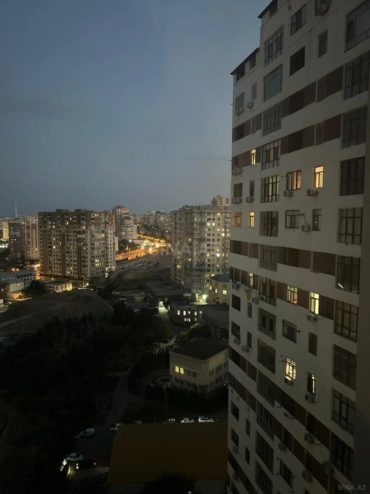 Kirayə verilir 3 otaqlı mənzil 105 m²