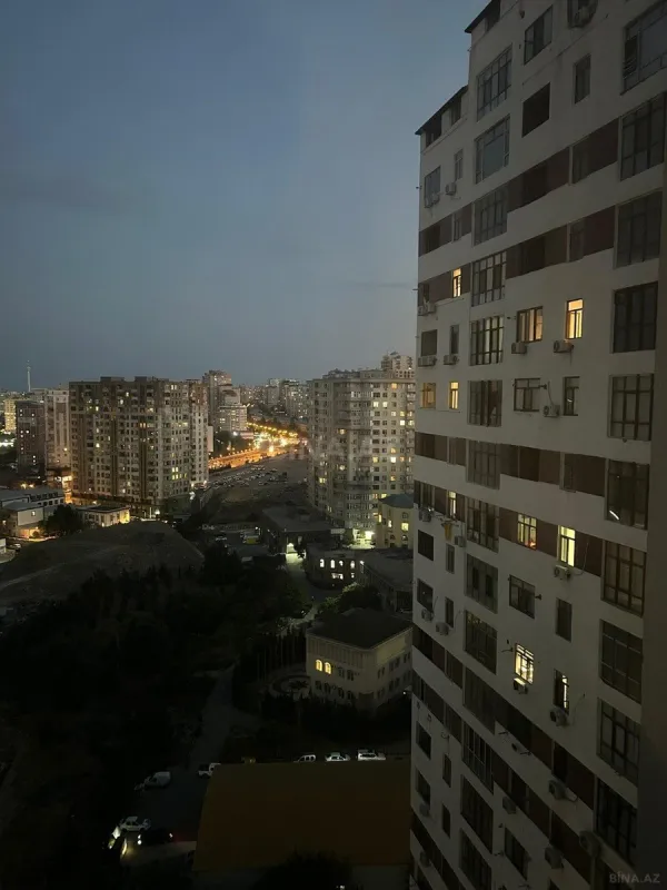 Kirayə verilir 3 otaqlı mənzil 105 m²