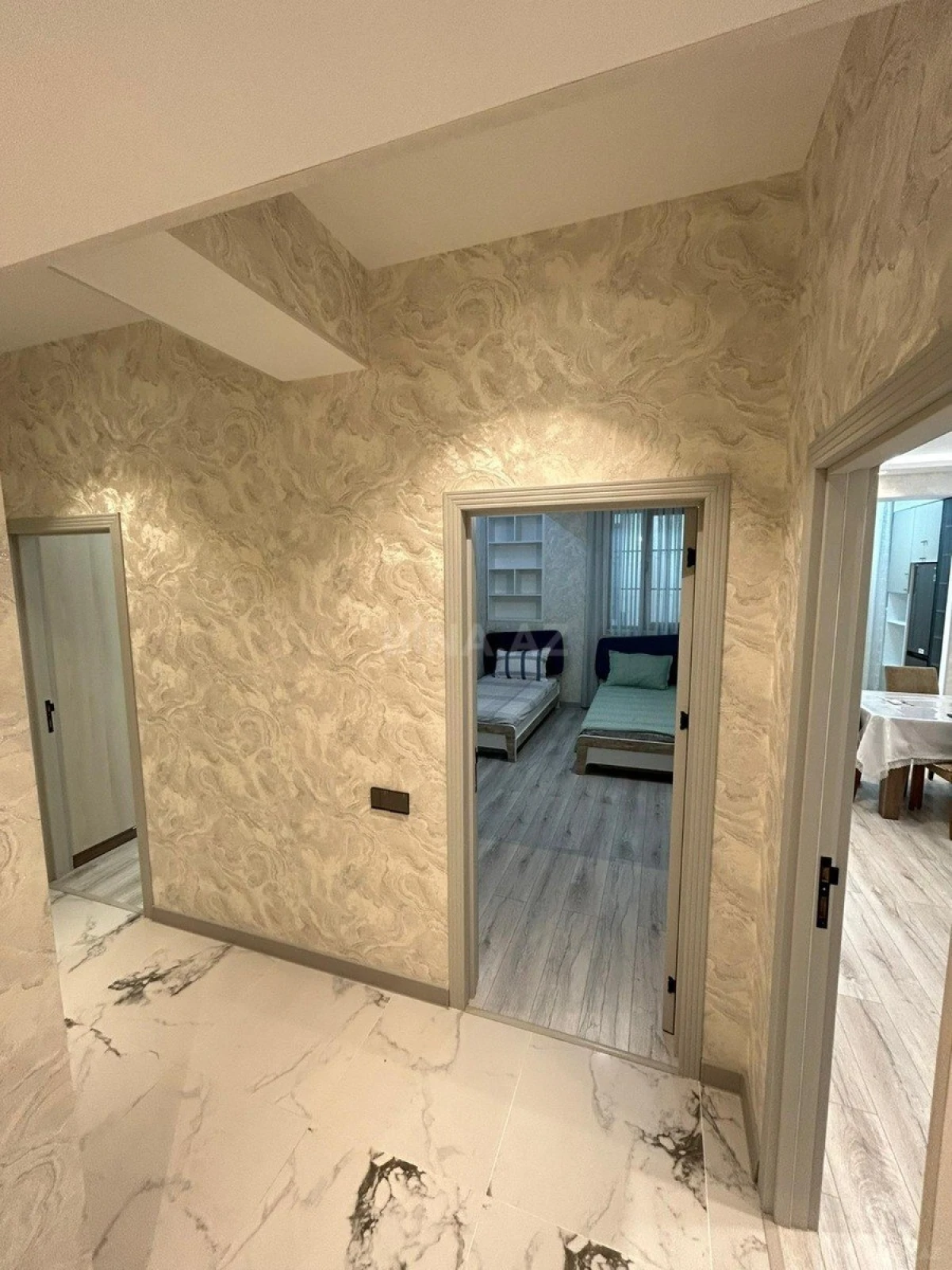 Kirayə verilir 3 otaqlı mənzil 105 m²