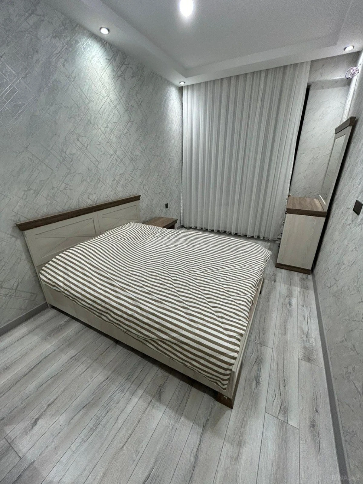 Kirayə verilir 3 otaqlı mənzil 105 m²