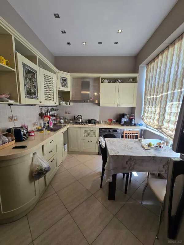 Satılır 4 otaqlı mənzil 103 m²