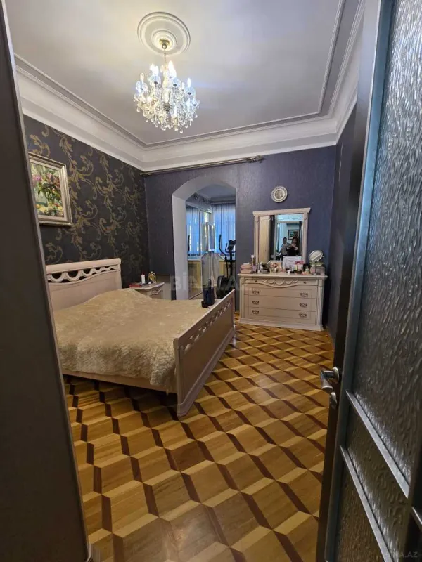 Satılır 4 otaqlı mənzil 103 m²