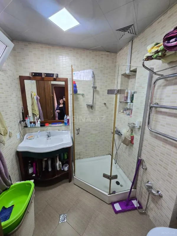 Satılır 4 otaqlı mənzil 103 m²