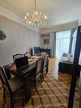 Satılır 4 otaqlı mənzil 103 m²