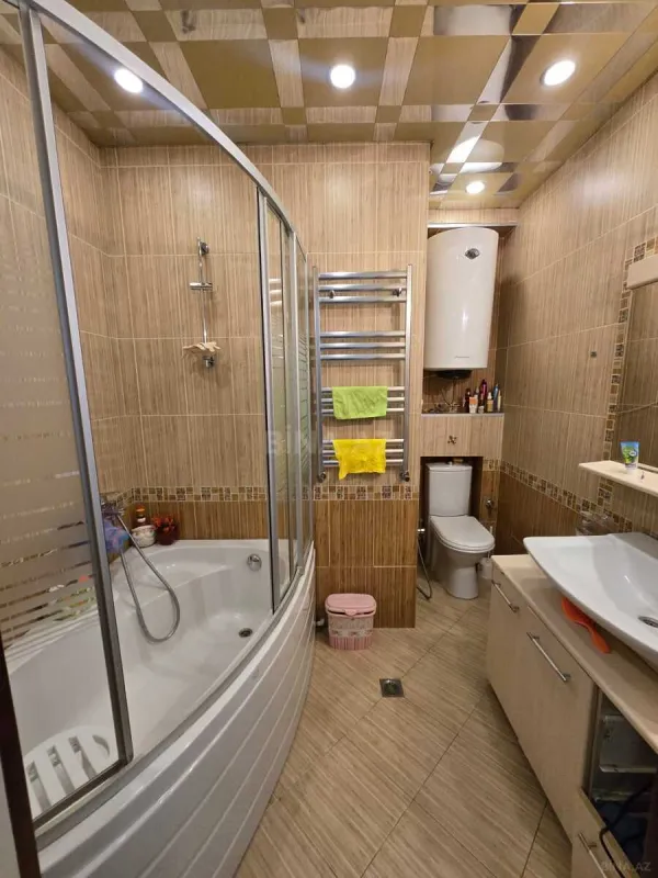 Satılır 4 otaqlı mənzil 103 m²