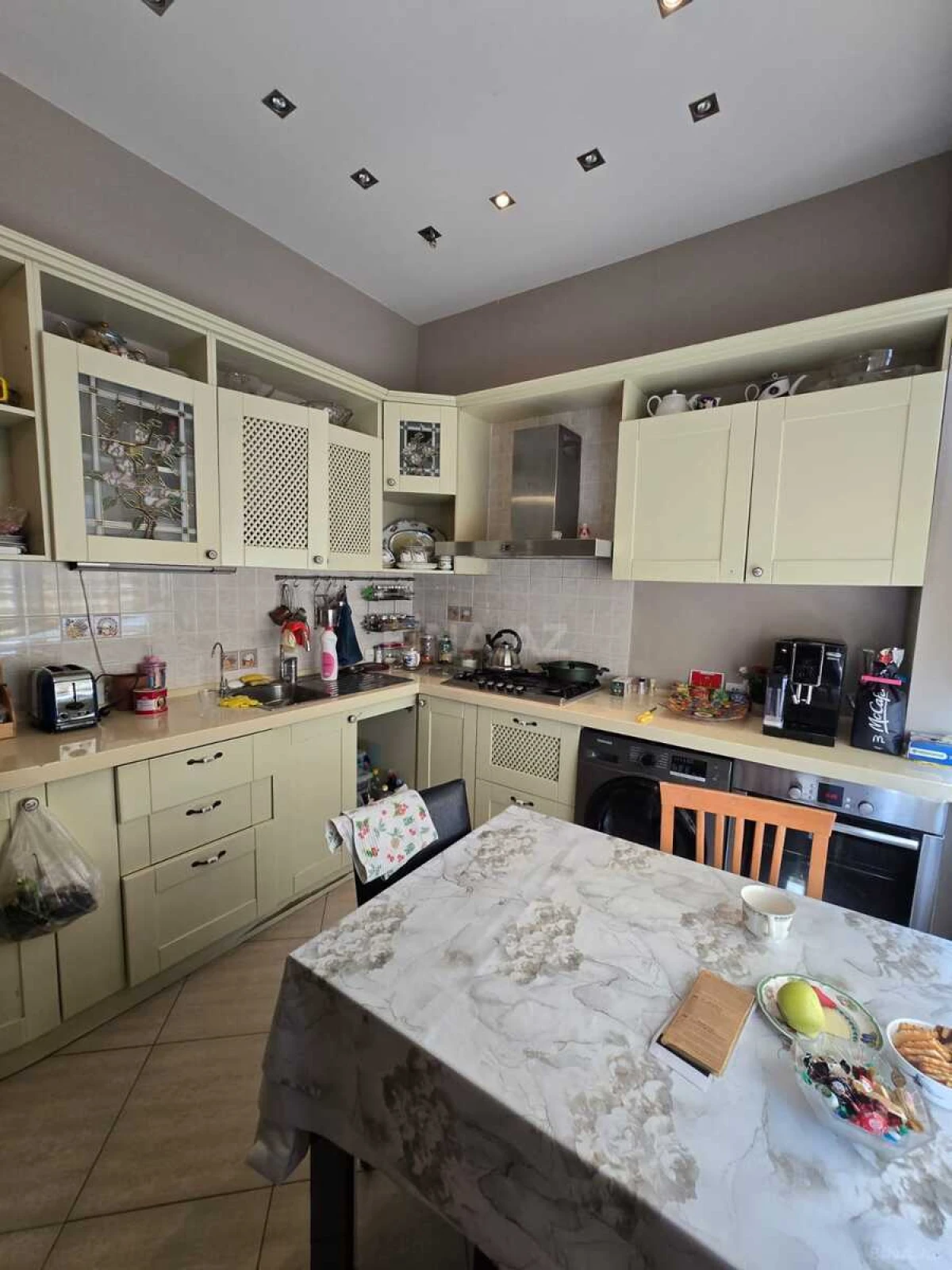 Satılır 4 otaqlı mənzil 103 m²