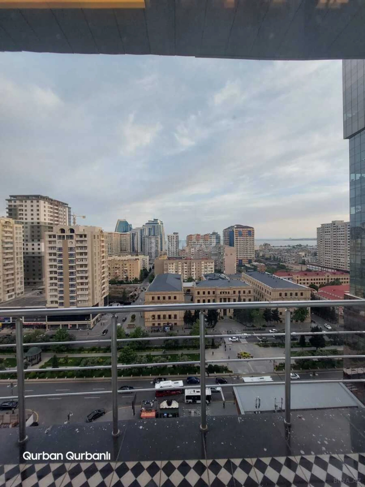 Kirayə verilir 2 otaqlı mənzil 95 m²