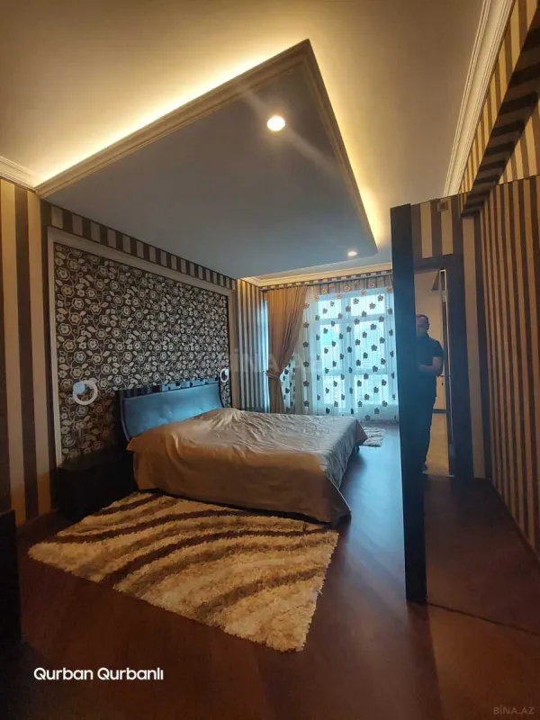 Kirayə verilir 2 otaqlı mənzil 95 m²