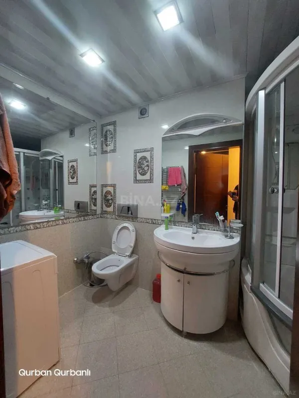 Kirayə verilir 2 otaqlı mənzil 95 m²