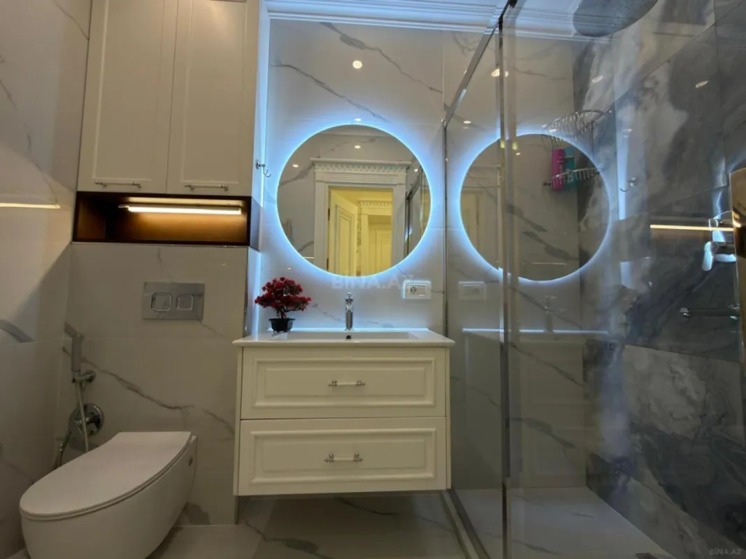 Satılır 3 otaqlı mənzil 146 m²