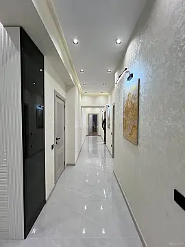 Satılır 3 otaqlı mənzil 105 m²
