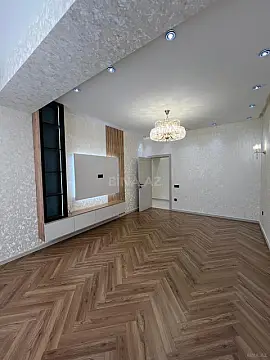 Satılır 3 otaqlı mənzil 105 m² — Bakı, Həzi Aslanov qəs. 3 otaq 105.00 m²