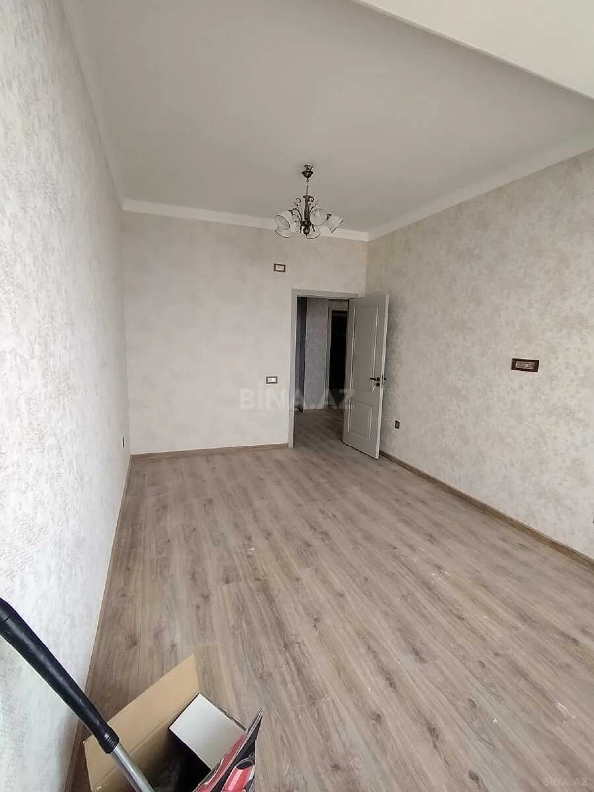 Satılır 2 otaqlı mənzil 65 m²