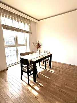 Kirayə verilir 3 otaqlı mənzil 124 m²
