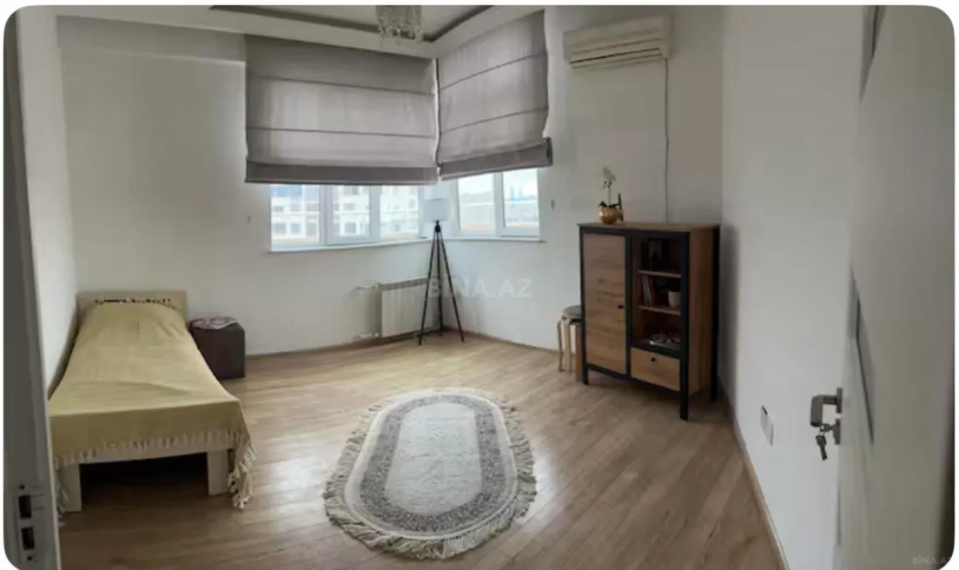 Kirayə verilir 3 otaqlı mənzil 124 m²