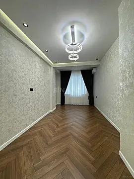 Satılır 3 otaqlı mənzil 105 m²