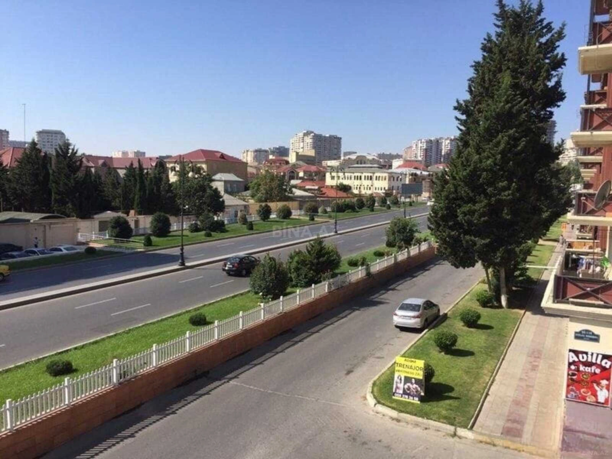 Satılır 7 otaqlı həyət evi 400 m²