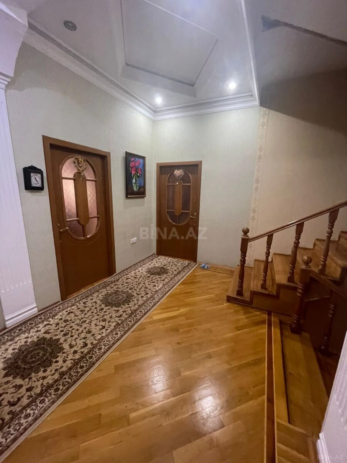 Satılır 7 otaqlı həyət evi 400 m²