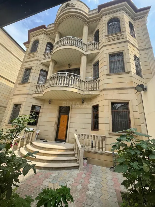 Satılır 7 otaqlı həyət evi 400 m²
