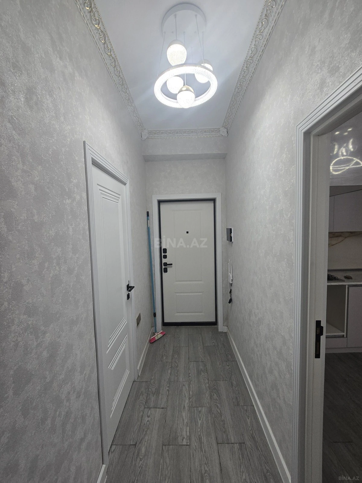 Satılır 1 otaqlı mənzil 55.6 m²