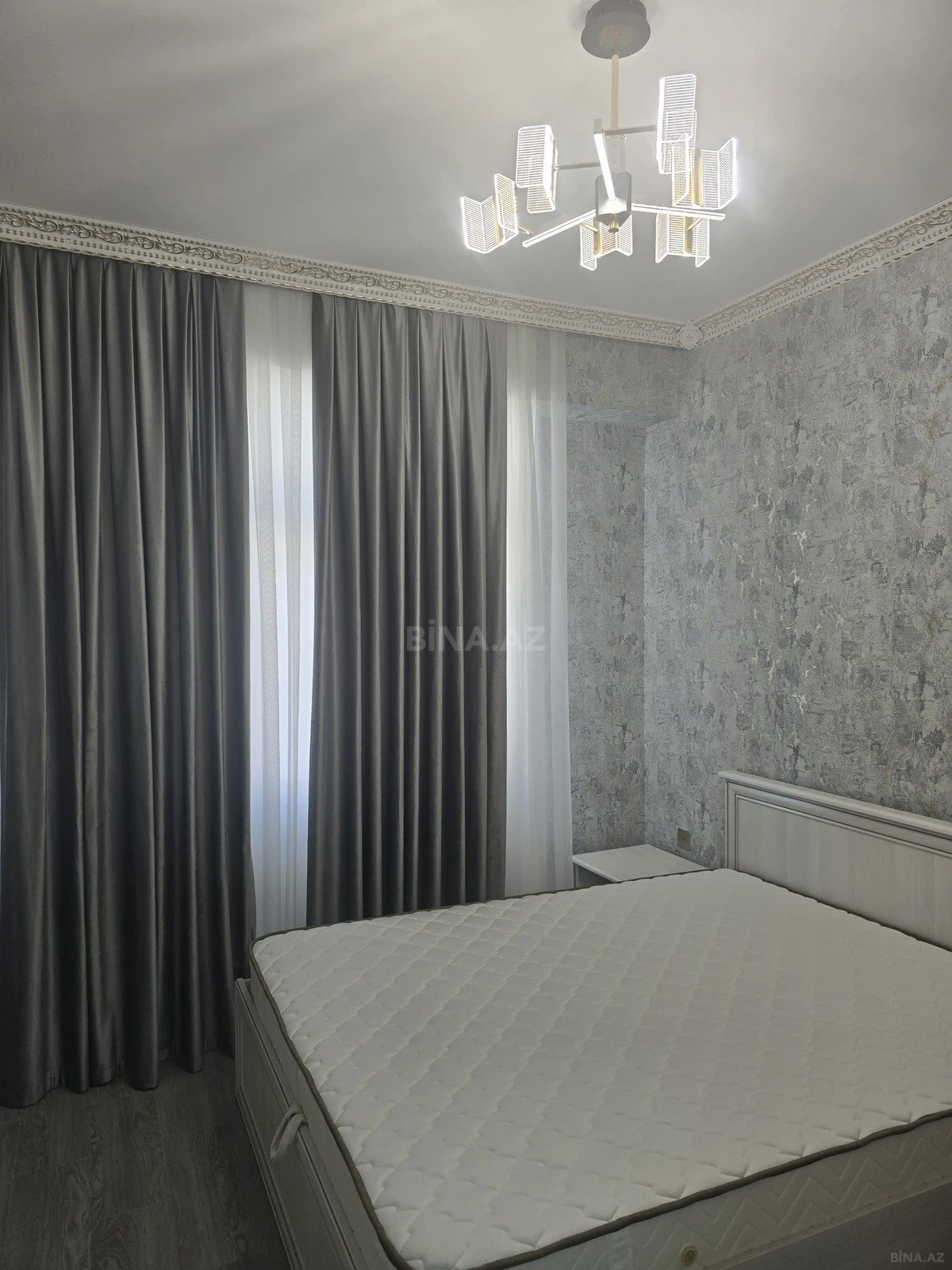 Satılır 1 otaqlı mənzil 55.6 m²