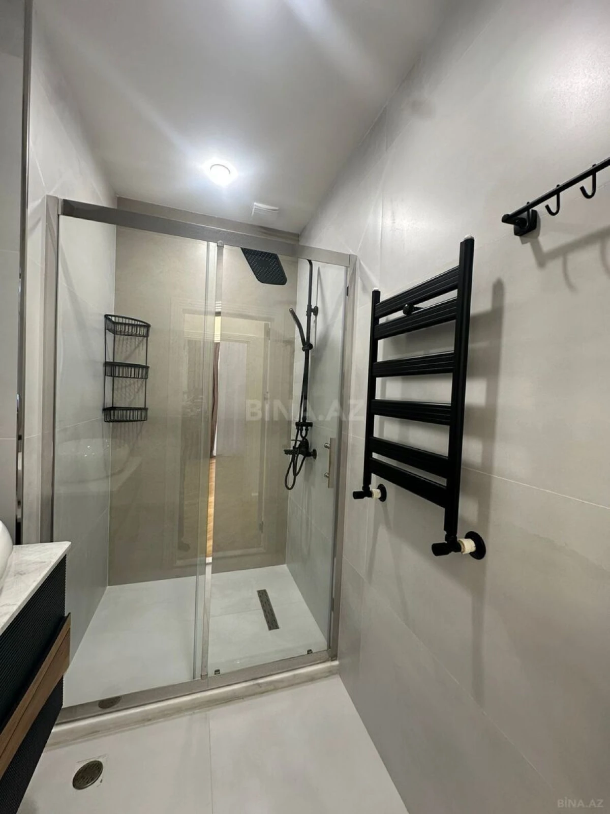 Satılır 3 otaqlı mənzil 105 m²