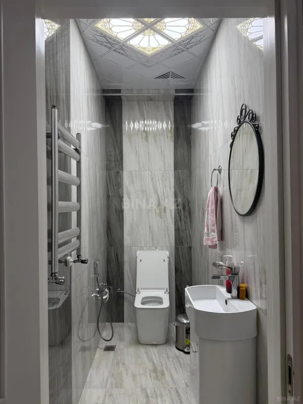 Satılır 3 otaqlı mənzil 148 m²