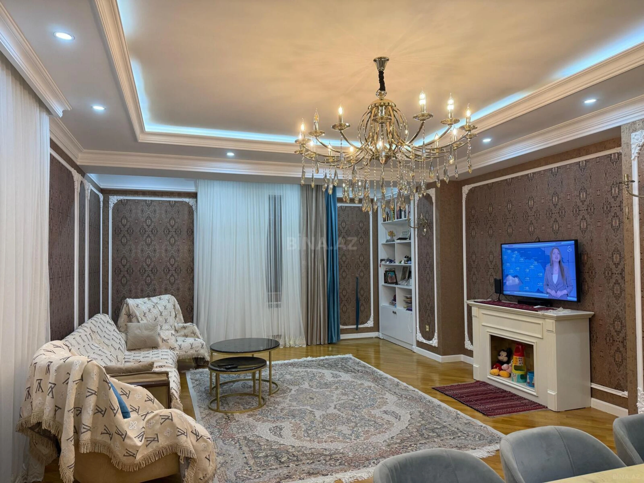 Satılır 3 otaqlı mənzil 148 m²
