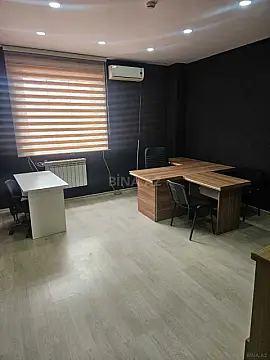 Kirayə verilir 1 otaqlı ofis 30 m²