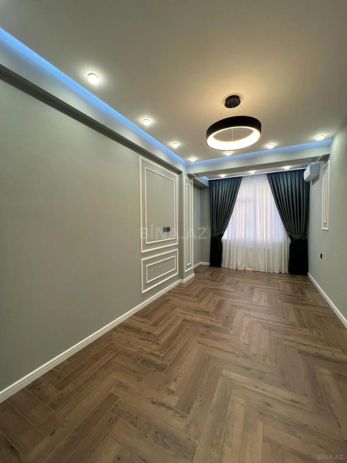 Satılır 3 otaqlı mənzil 105 m²