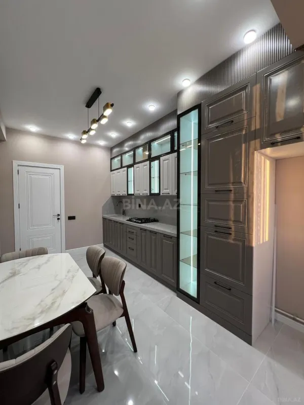 Satılır 3 otaqlı mənzil 105 m²